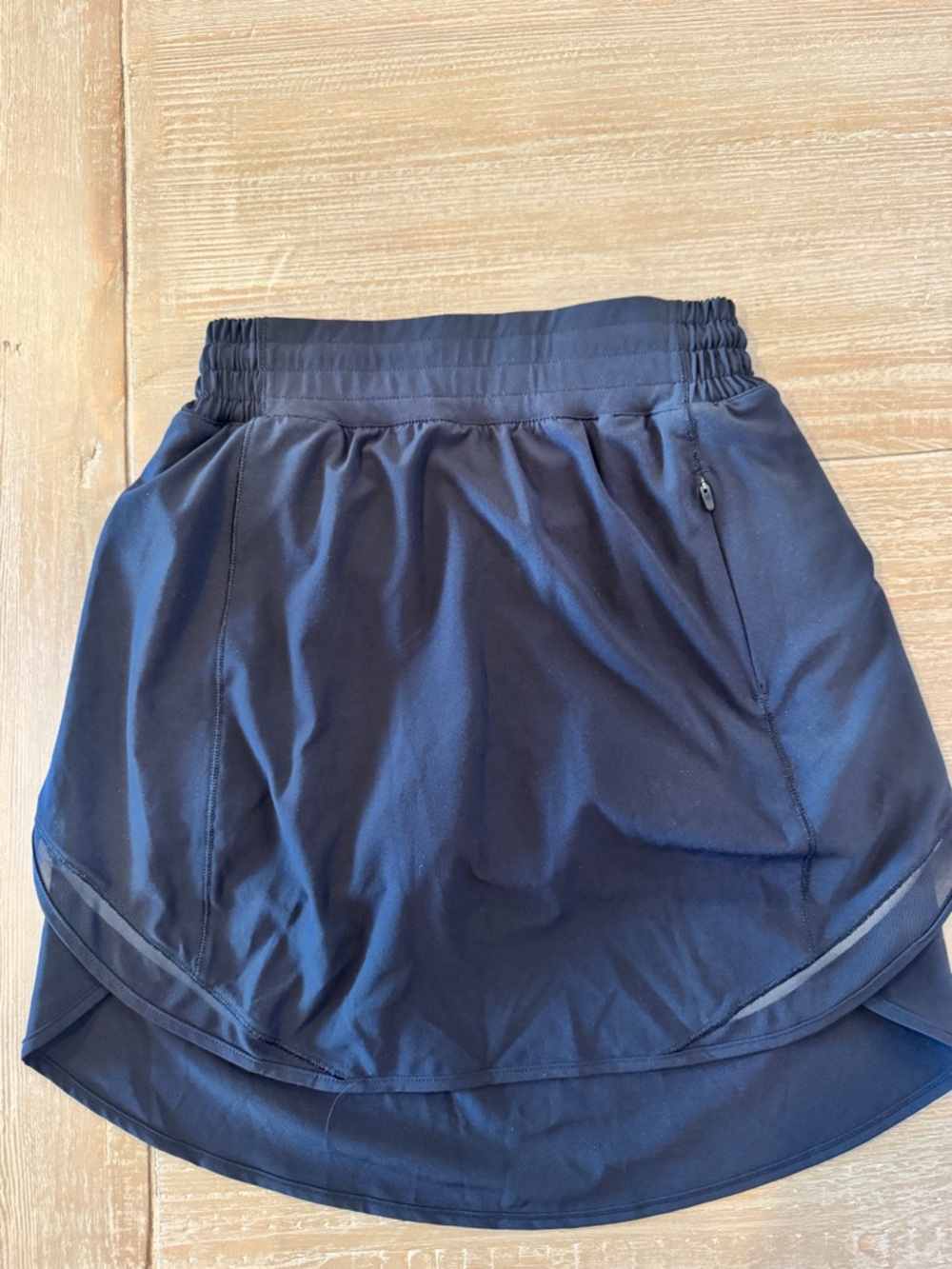 Lululemon Hotty Hot skirt size 2